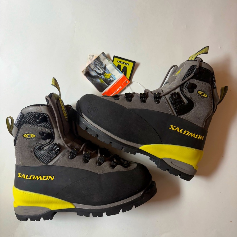 Salomon Leather Climbing Mountaineering Hiking Sport Insulated Boots Women 7 NWT